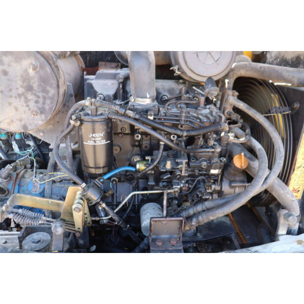 2013 هيونداي R60-7-47132367