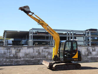 2013-hyundai-r60-7-1452040-47132379