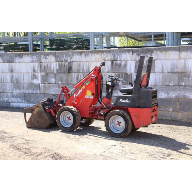2005 FUCHS F853H-47132605