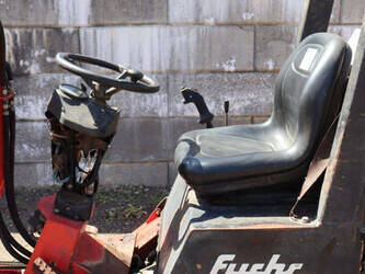 2005-fuchs-f853h-47132630