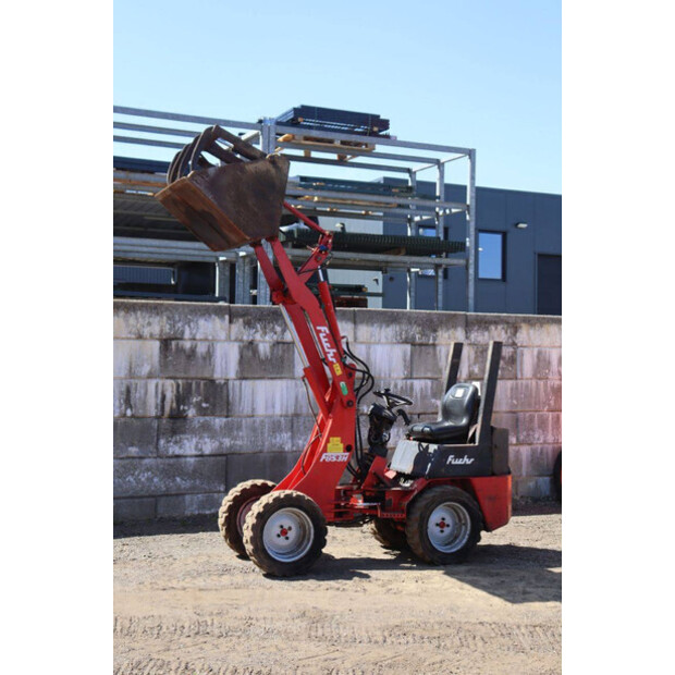2005 FUCHS F853H-47132638