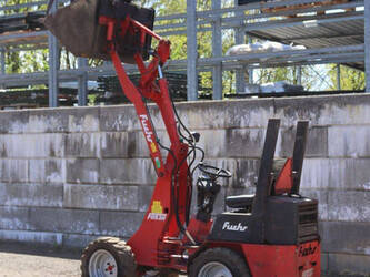 2005-fuchs-f853h-47132640
