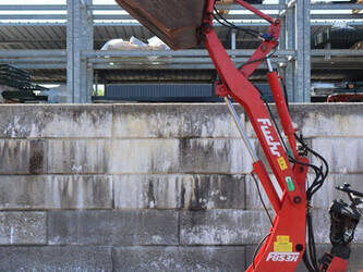 2005-fuchs-f853h-47132641