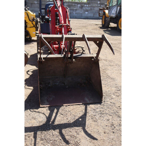 2005 FUCHS F853H-47132642