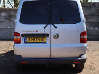 2005-volkswagen-transporter-1452050-47132714