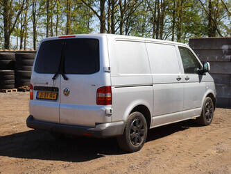 2005-volkswagen-transporter-1452050-47132715