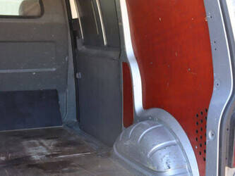 2005-volkswagen-transporter-1452050-47132747