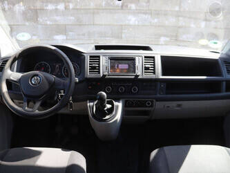 2019-volkswagen-kombi-47132798