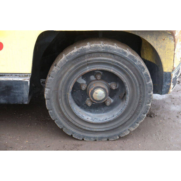 2004 Hyster H5.50XM-47133079