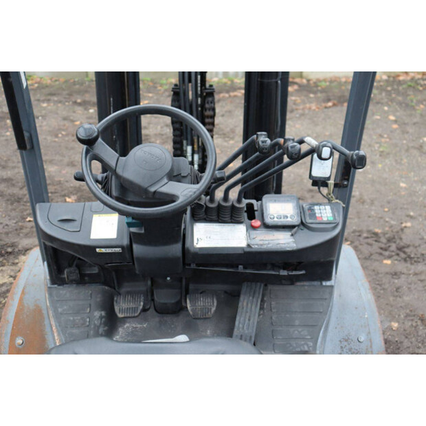 2016 Toyota 02-8FGJF35-47133141