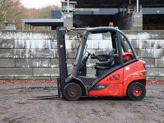 Image de ENGINS DE LEVAGE 2014 Linde H20T-02/600 À vendre à Belgique