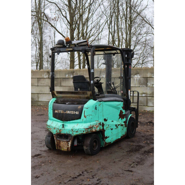 2018 MITSUBISHI FB35N-47133308