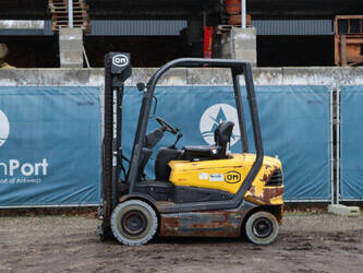 Image de ENGINS DE LEVAGE 2009 OM Carrelli XE25
