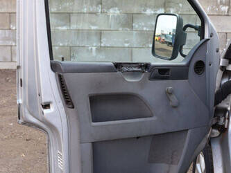 volkswagen-transporter-1452076-47133599