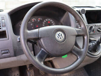 volkswagen-transporter-1452076-47133604