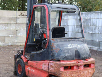 2000-linde-e30-02-1452080-47133744