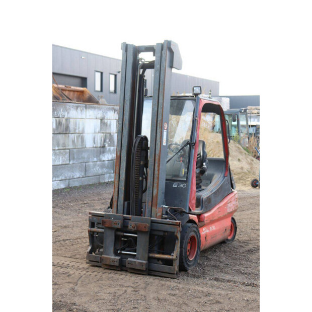 2000 Linde E30-02-47133749