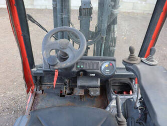 2000-linde-e30-02-1452080-47133759