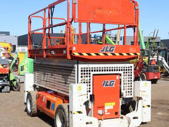 2014-jlg-m3369-47133813