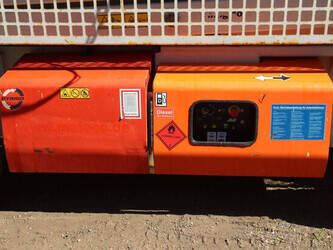 2014-jlg-m3369-47133830
