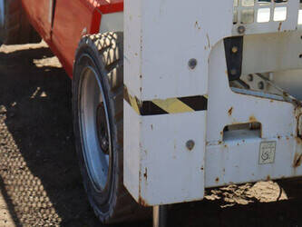 2014-jlg-m3369-47133846