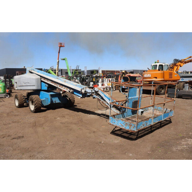 2003 جيني S-65-47133904