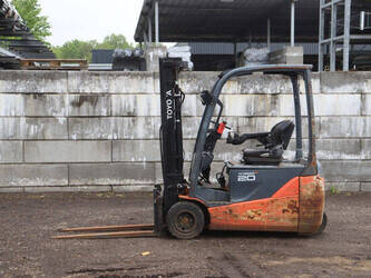 toyota-traigo-20-1452088-47133995