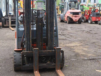 toyota-traigo-20-1452088-47134001