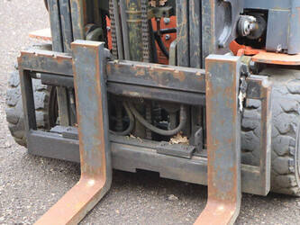 toyota-traigo-20-1452088-47134004