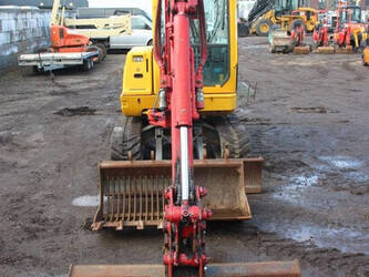 2014-takeuchi-tb235-1452103-47134523