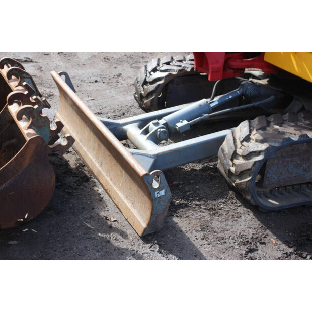 2014 TAKEUCHI TB235-47134529