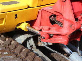 2014-takeuchi-tb235-1452103-47134536