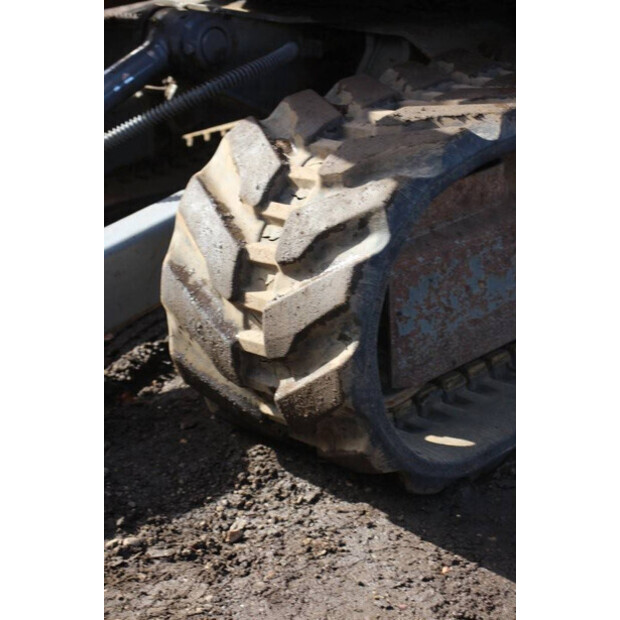 2014 TAKEUCHI TB235-47134540