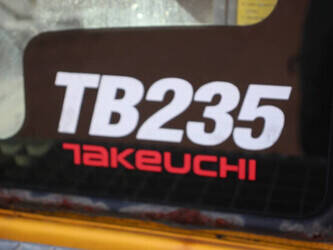 2014-takeuchi-tb235-1452103-47134541