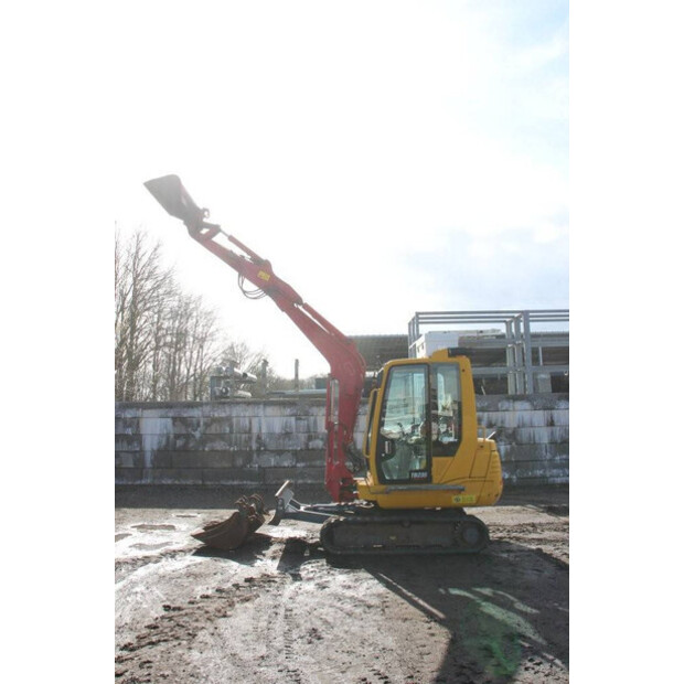2014 TAKEUCHI TB235-47134550