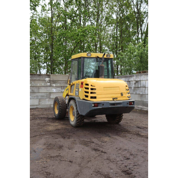 2002 Komatsu WA 75-3-47134646