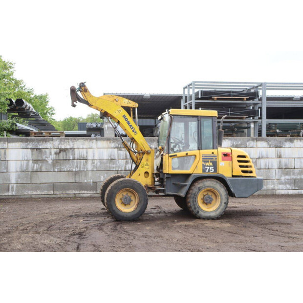 2002 Komatsu WA 75-3-47134676
