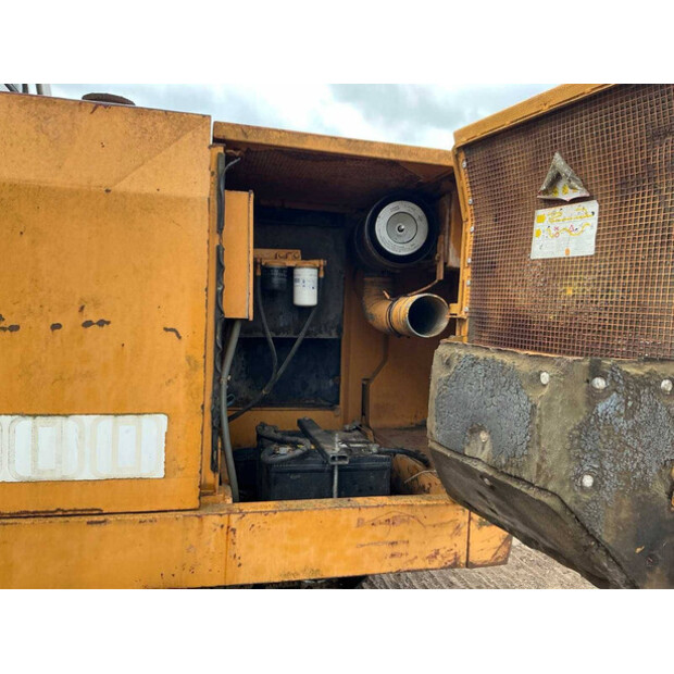 1988 ليبهير P900B-47134811