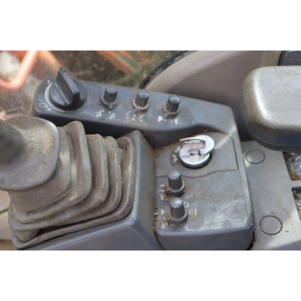 2009 Hitachi ZAXIS 180LCN-47135251