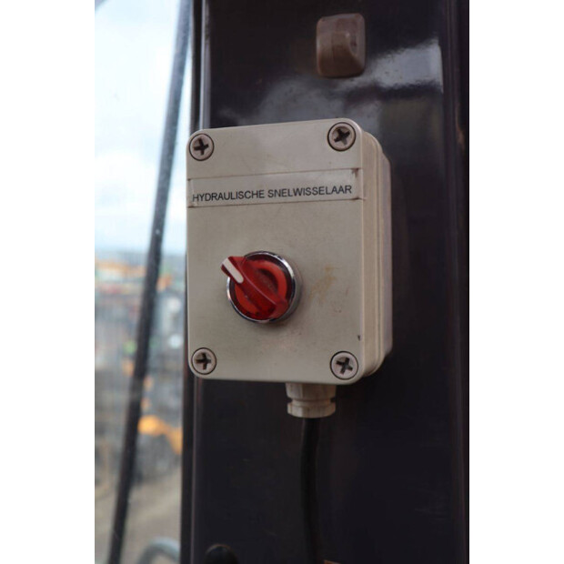 2009 Hitachi ZAXIS 180LCN-47135255