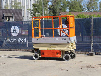 2004-jlg-1930es-1452129-47135342