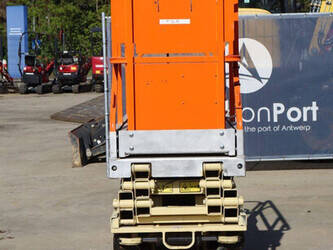 2004-jlg-1930es-1452129-47135344