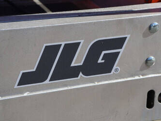 2004-jlg-1930es-1452129-47135351