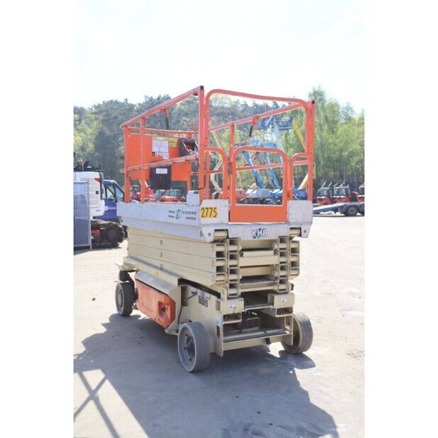 2010 جيه ال جي 3246ES-47135368