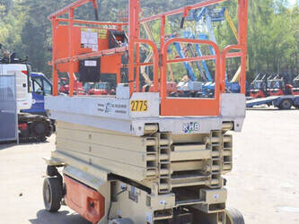 2010-jlg-3246es-1452130-47135368