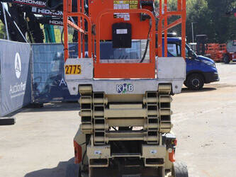 2010-jlg-3246es-1452130-47135369