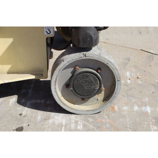 2010 جيه ال جي 3246ES-47135372