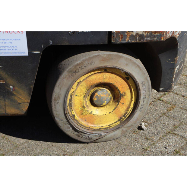 2000 Hyster E5.50XL-47135564