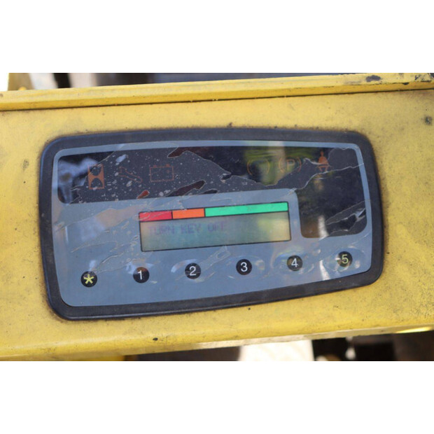 2000 Hyster E5.50XL-47135573