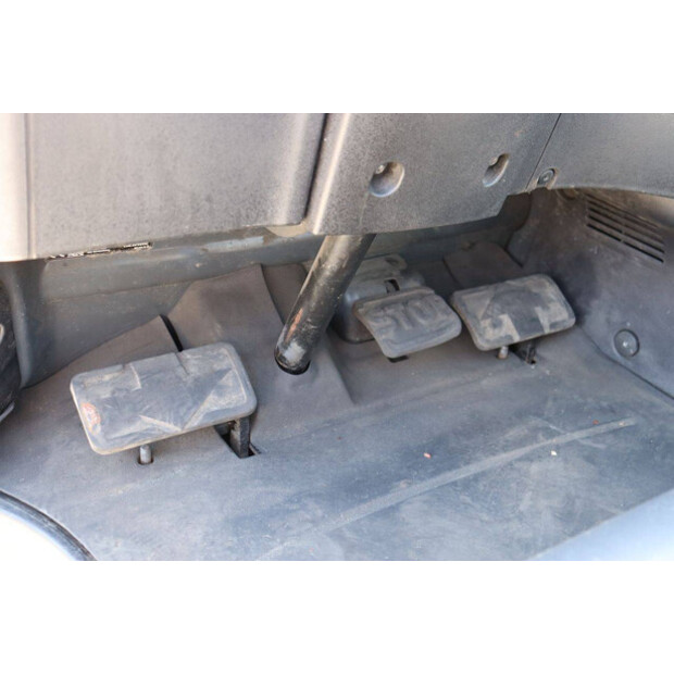 2020 Linde E30HL-01/600-47135657